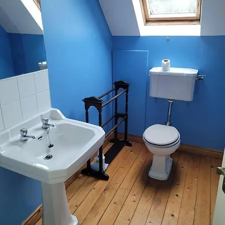 By The Sea גרינקאסל